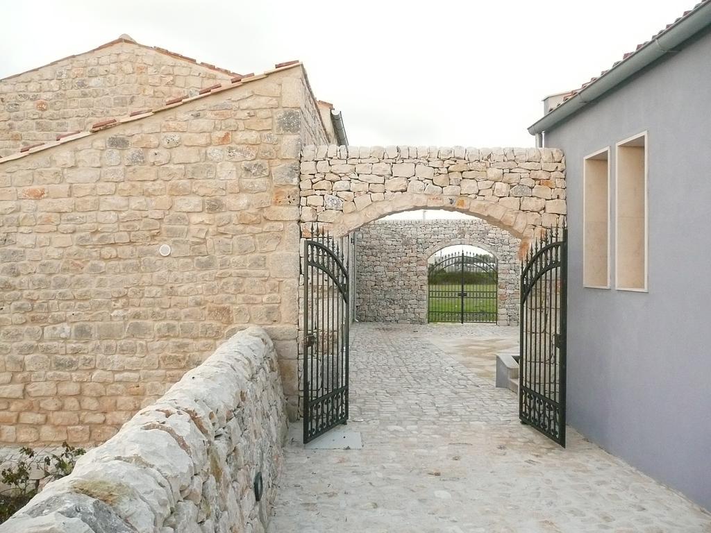 Готель Casa Ciomod Модіка Екстер'єр фото